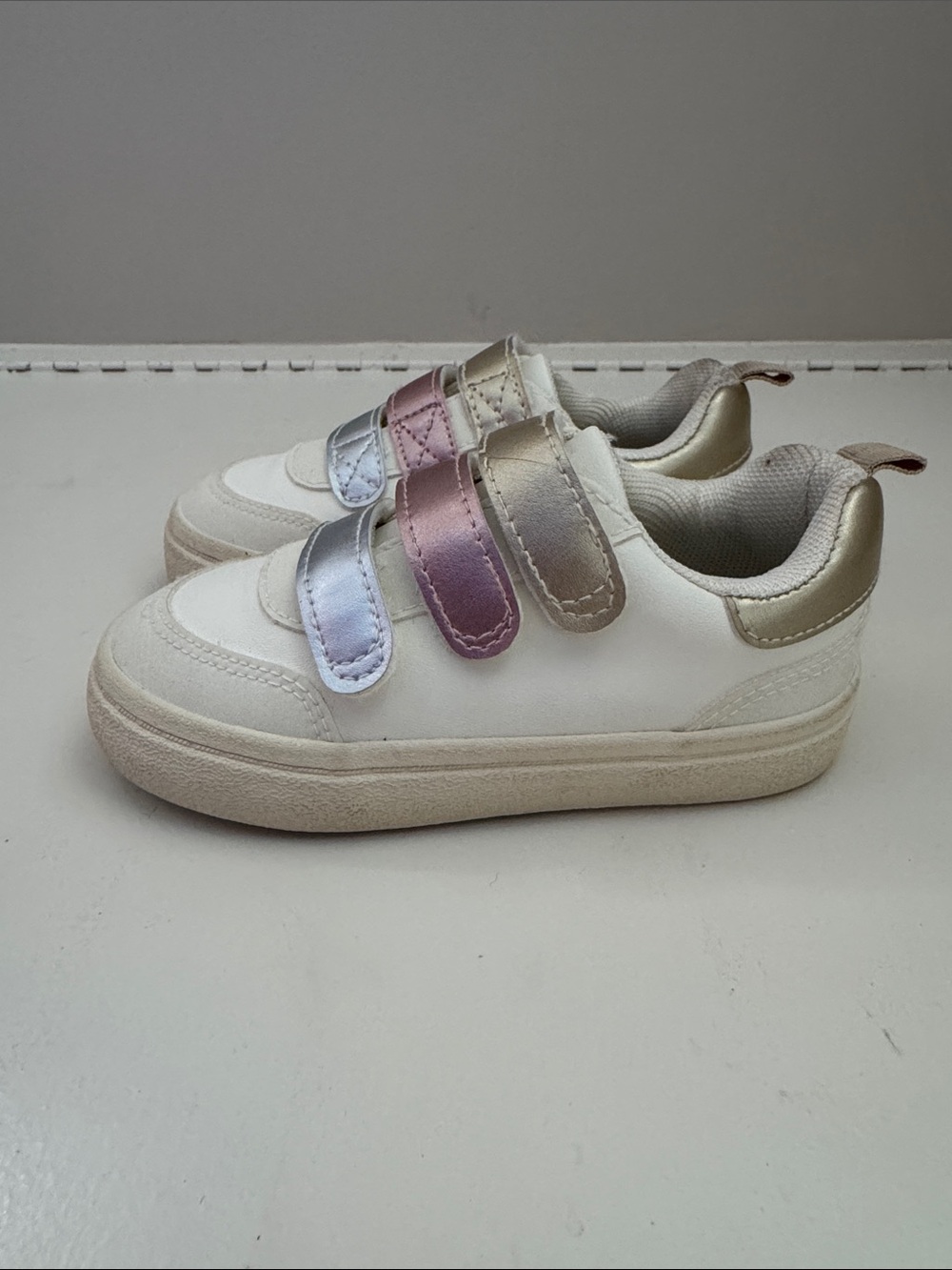 H&M toddler girl 7 White Sneakers with Metallic Straps